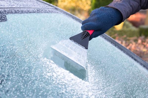 Windshield Ice Scraper